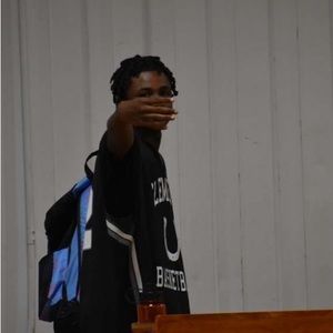 Meet your Posher, Julian